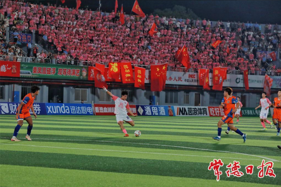 XDvsM, com, tant XDvsM, com, tant